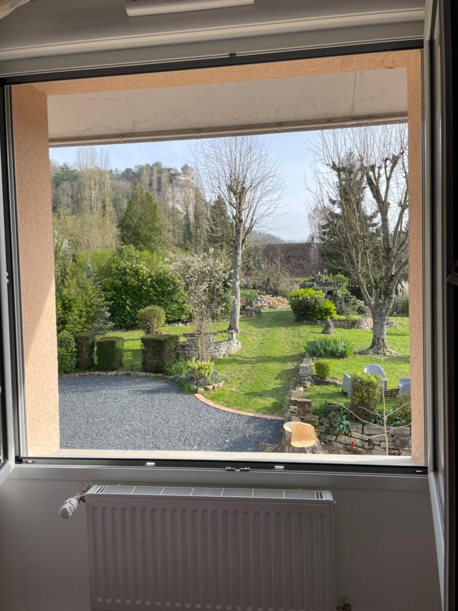 Auberge De La Roque La Roquette Экстерьер фото